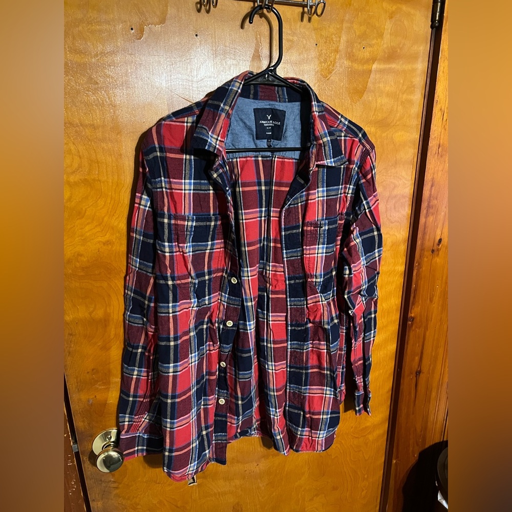 American Eagle Flannel SIZE LARGE